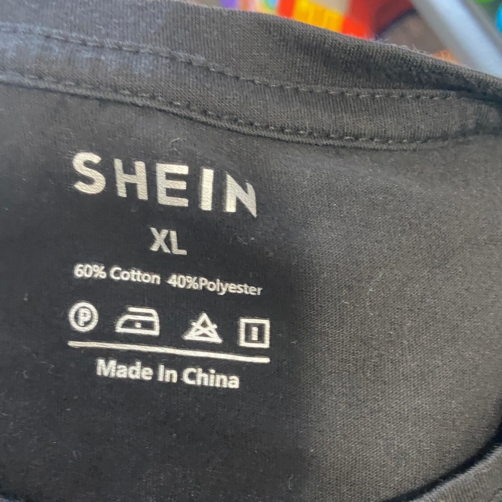 SHEIN Black Graphic Tee with Printed Care Label